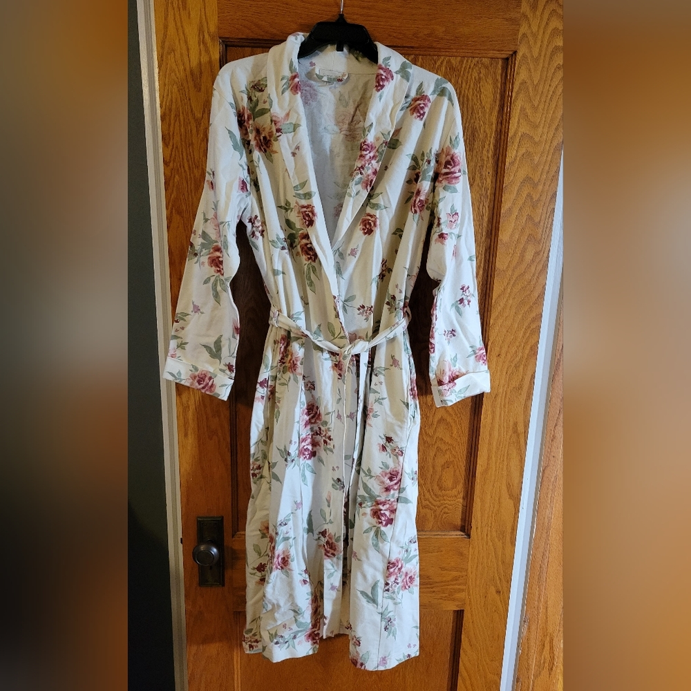 NWOT Garnet Hill flannel robe SZ S